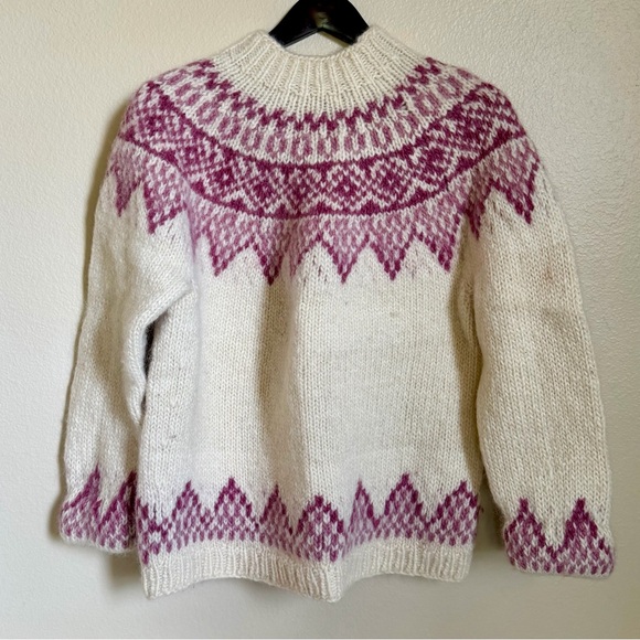 handmade Sweaters - Chunky Wool Fair Isle Nordic Sweater White and Pink Patterned